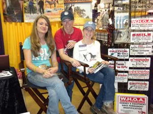 Jammie Kauffman, winner of the microchip drawing with Michelle and Tyra. OEAjamiekauffmanMichelleTsignsDSCN4192.jpg